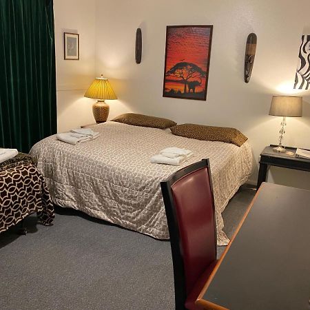 Alaska European Bed & Breakfast Anchorage Exterior photo