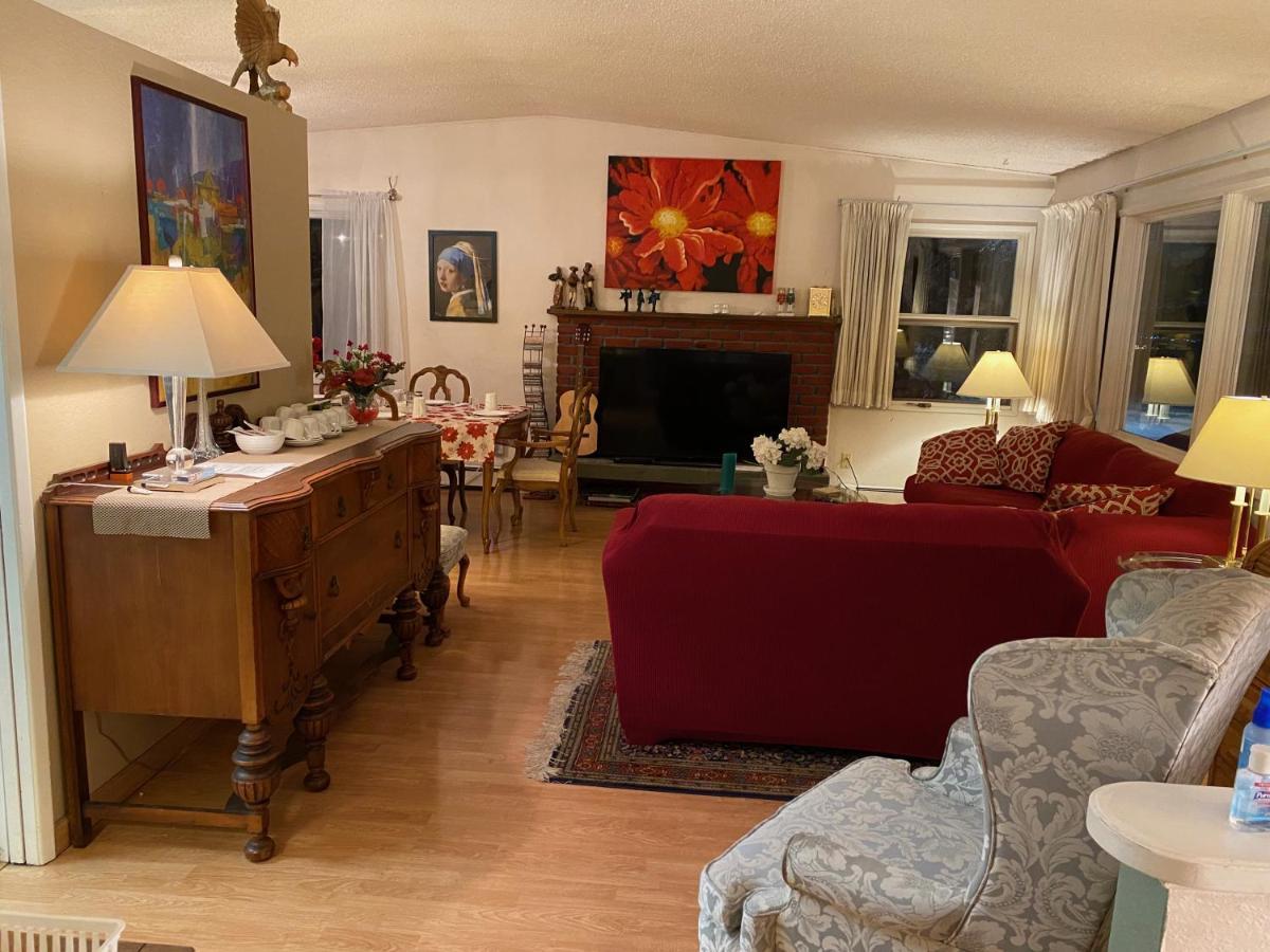 Alaska European Bed & Breakfast Anchorage Exterior photo