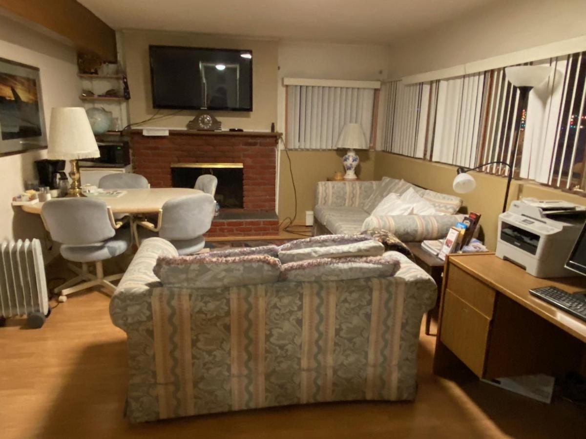 Alaska European Bed & Breakfast Anchorage Exterior photo